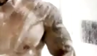 diego no banho