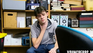 Pretty young thief caught on camera applying graffiti