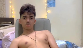 Stuffing my hole till it's ruined