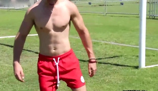 Skater Boy Kellan Hartmann Jerks His Big Cock