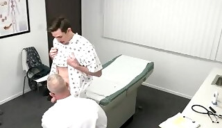 [GayMedicalVisit] Mature Doctor gives his patient a hot gay handjob