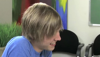 Nerdy student Atlanta Gray cumsprayed all over face