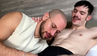 cum avoids the glasses