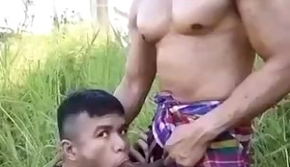 Indo Hunks Sucking Under the Bridge