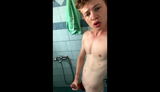 Big Dick Teen try Cums Fast in Bathroom, PARENTS AT HOME !
