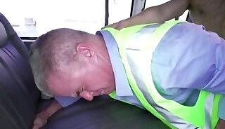 Str8 DILF fucked and facialized by gay stud for good cash