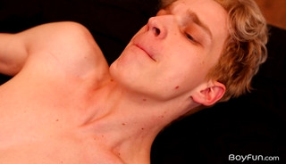 Sexy blonde twinks Alex Rosa and Dean Slim fuck