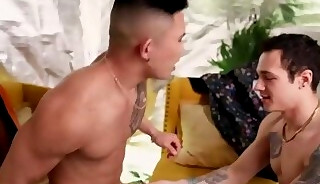 Petite Latino Damien Cruz buttfucked by hung Jayden Marcos