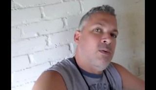 Muscle amateur oral sex and cumshot