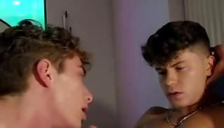 [ONLYFANS] Drake Von fucks Noah Way