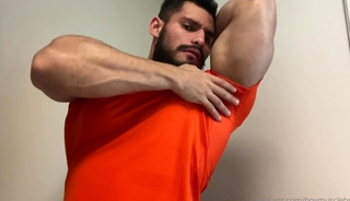 0F Orange shirt worship